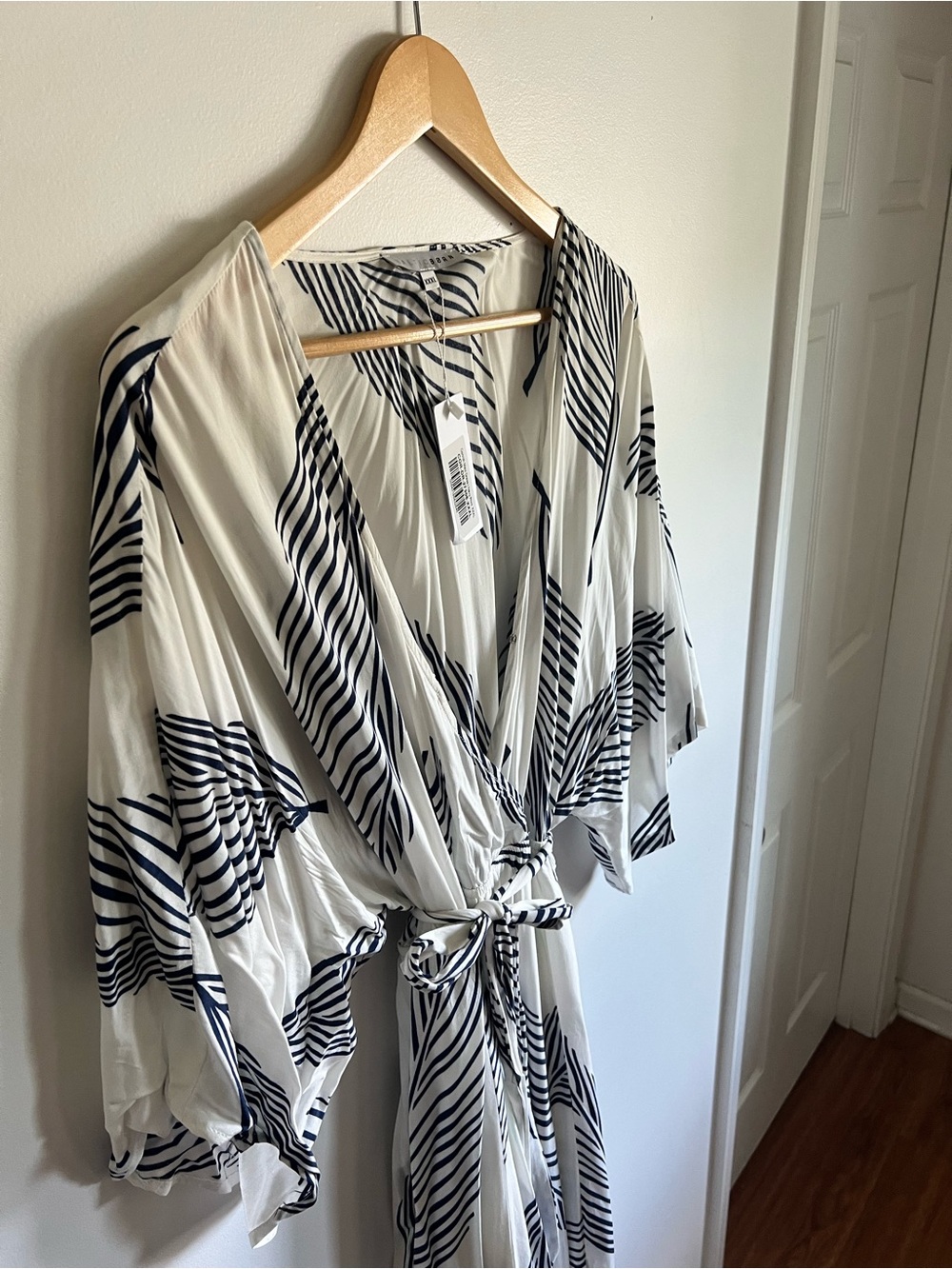 Baltic Born 3X Plus Size White Maxi Wrap Dress with Navy Leaf Print - Picture 10 of 15